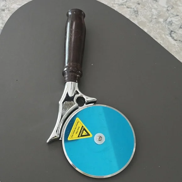 Pizza Cutter